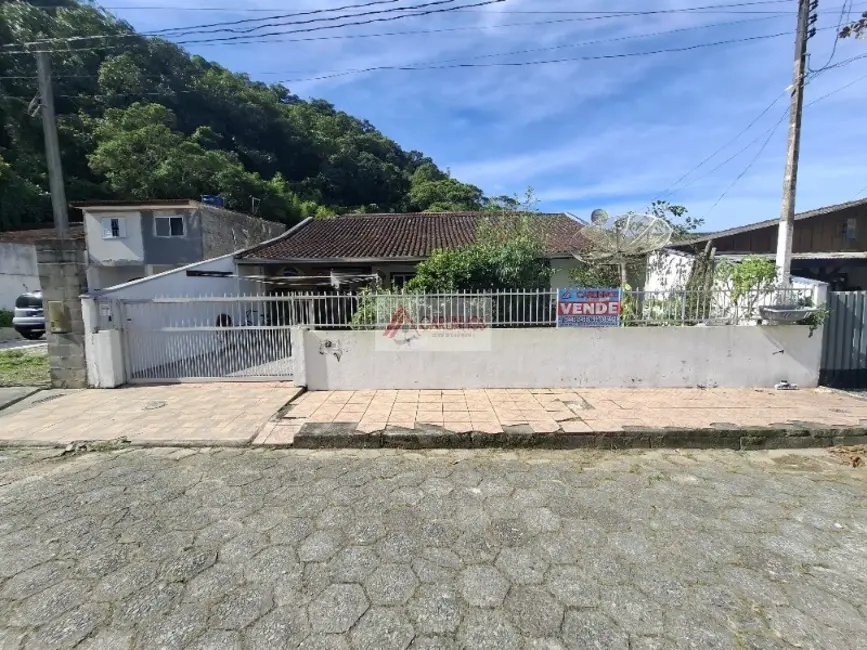 Foto 1 de Casa com 4 quartos à venda, 164m2 em Centro, Guaratuba - PR