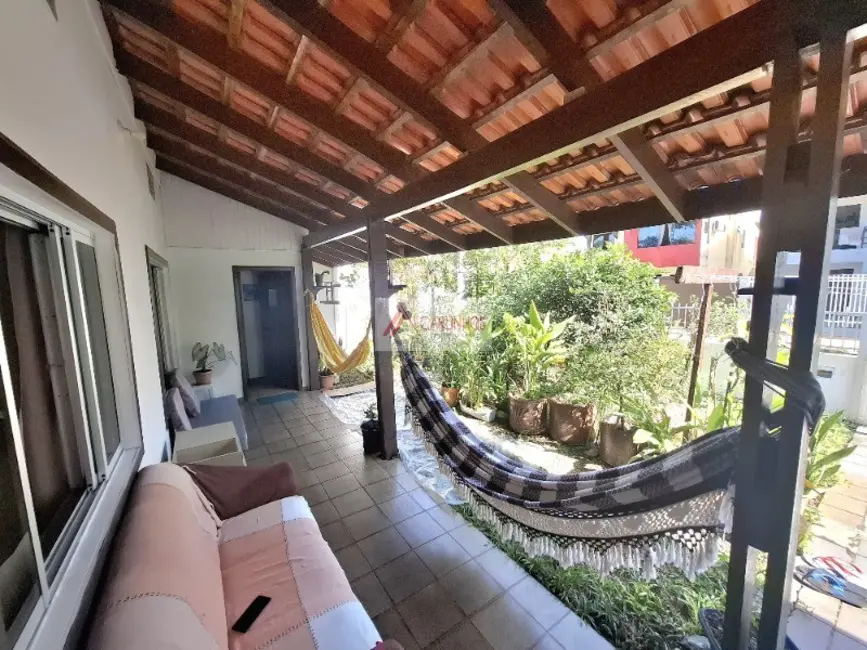 Foto 3 de Casa com 4 quartos à venda, 164m2 em Centro, Guaratuba - PR