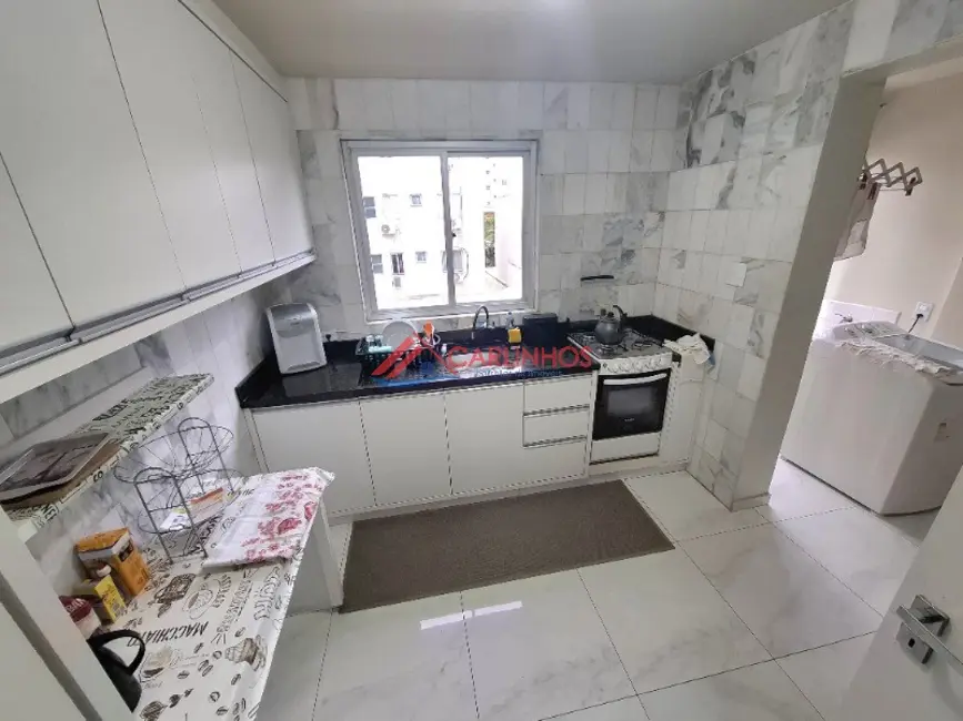 Foto 4 de Apartamento com 4 quartos à venda, 105m2 em Centro, Guaratuba - PR
