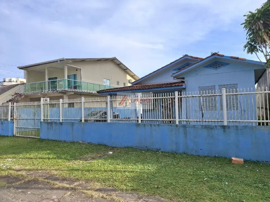 Foto 2 de Terreno / Lote com 3 quartos à venda, 158m2 em Centro, Guaratuba - PR
