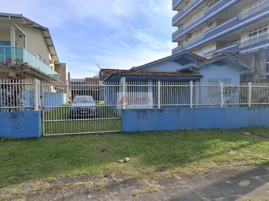 Foto 1 de Terreno / Lote com 3 quartos à venda, 158m2 em Centro, Guaratuba - PR
