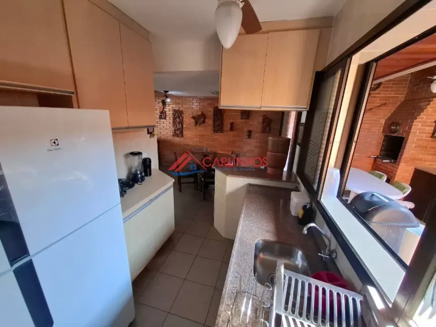 Sobrado com 3 quartos à venda, 99m2 em Centro, Guaratuba - PR - imagem 9 Foto 9 de Sobrado com 3 quartos à venda, 99m2 em Centro, Guaratuba - PR