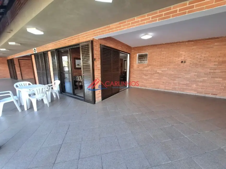 Sobrado com 3 quartos à venda, 99m2 em Centro, Guaratuba - PR - imagem 3 Foto 3 de Sobrado com 3 quartos à venda, 99m2 em Centro, Guaratuba - PR