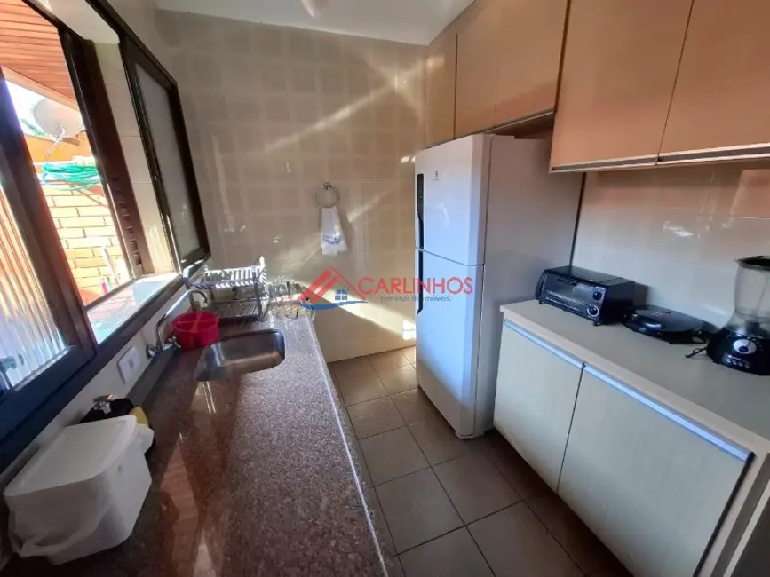 Sobrado com 3 quartos à venda, 99m2 em Centro, Guaratuba - PR - imagem 8 Foto 8 de Sobrado com 3 quartos à venda, 99m2 em Centro, Guaratuba - PR