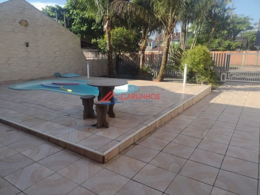 Foto 3 de Casa com 4 quartos à venda, 334m2 em Guaratuba - PR