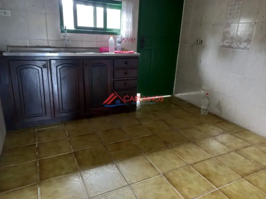 Casa com 3 quartos à venda, 210m2 em Guaratuba - PR - imagem 6 Foto 6 de Casa com 3 quartos à venda, 210m2 em Guaratuba - PR