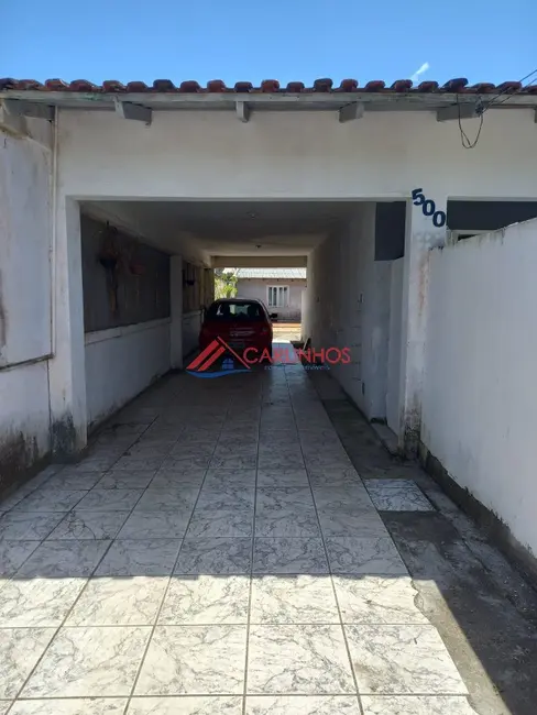 Casa com 3 quartos à venda, 210m2 em Guaratuba - PR - imagem 4 Foto 4 de Casa com 3 quartos à venda, 210m2 em Guaratuba - PR