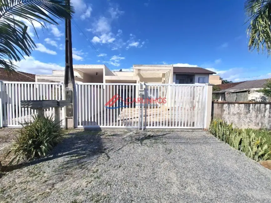 Foto 1 de Casa com 2 quartos à venda, 62m2 em Guaratuba - PR