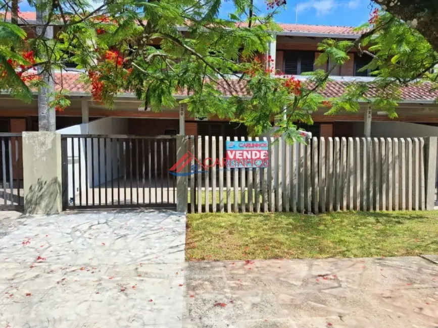 Foto 1 de Sobrado com 3 quartos à venda, 99m2 em Centro, Guaratuba - PR