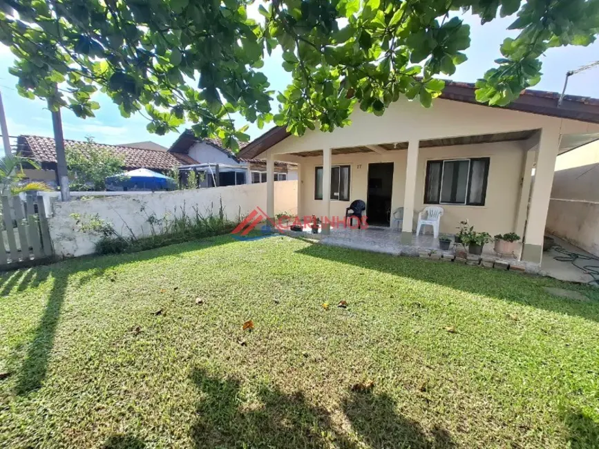Foto 3 de Casa com 5 quartos à venda, 320m2 em Guaratuba - PR