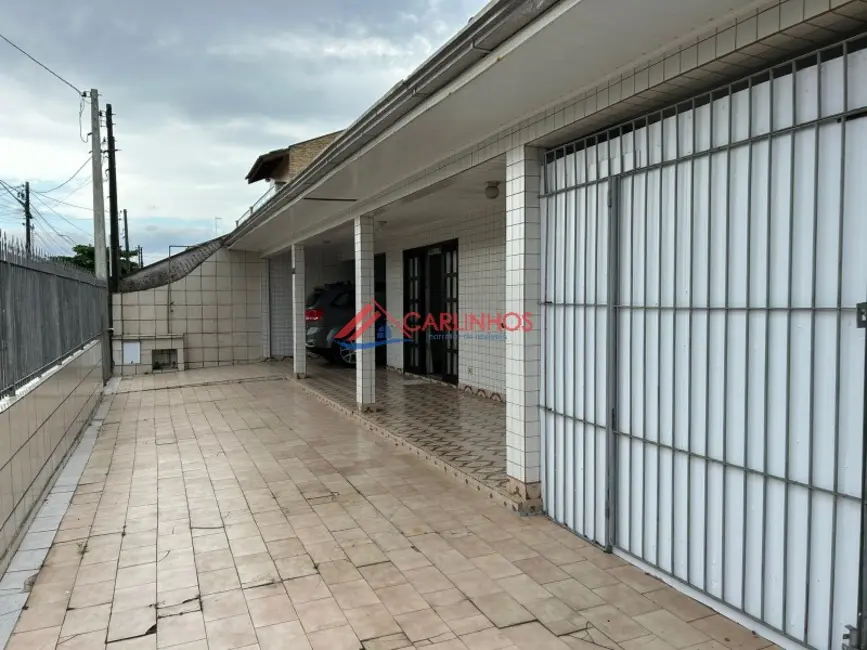 Foto 2 de Casa com 2 quartos à venda, 224m2 em Centro, Guaratuba - PR