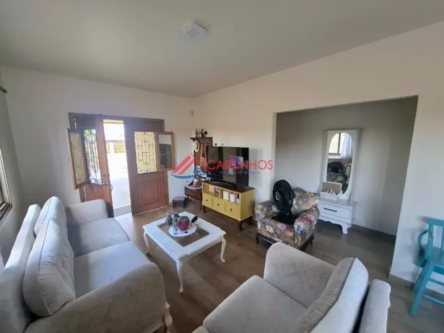 Foto 3 de Casa com 4 quartos à venda, 200m2 em Guaratuba - PR