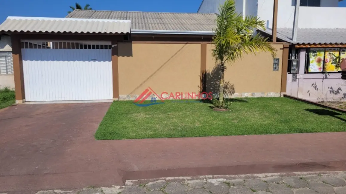Casa com 2 quartos à venda, 70m2 em Guaratuba - PR - imagem 1 Foto 1 de Casa com 2 quartos à venda, 70m2 em Guaratuba - PR