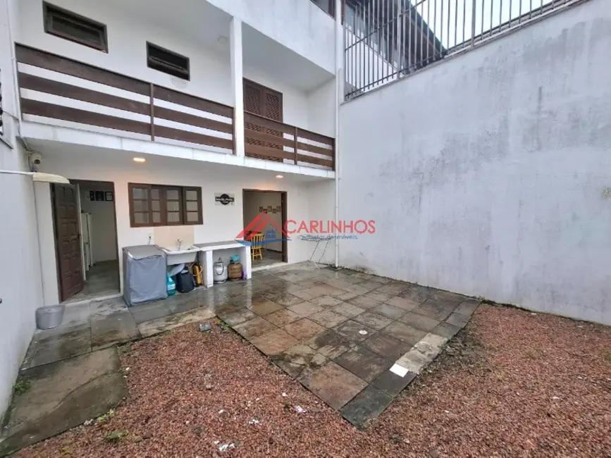 Sobrado com 3 quartos à venda, 148m2 em Centro, Guaratuba - PR - imagem 9 Foto 9 de Sobrado com 3 quartos à venda, 148m2 em Centro, Guaratuba - PR