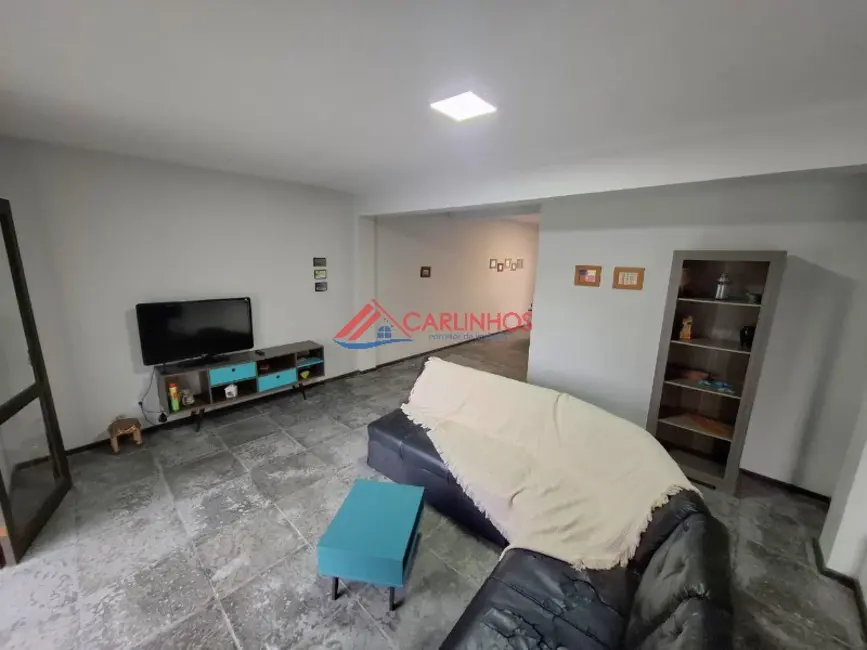 Sobrado com 3 quartos à venda, 148m2 em Centro, Guaratuba - PR - imagem 3 Foto 3 de Sobrado com 3 quartos à venda, 148m2 em Centro, Guaratuba - PR