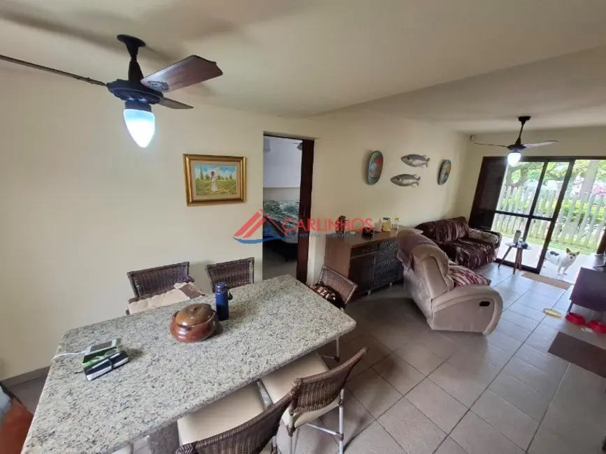 Foto 5 de Sobrado com 4 quartos à venda, 151m2 em Centro, Guaratuba - PR