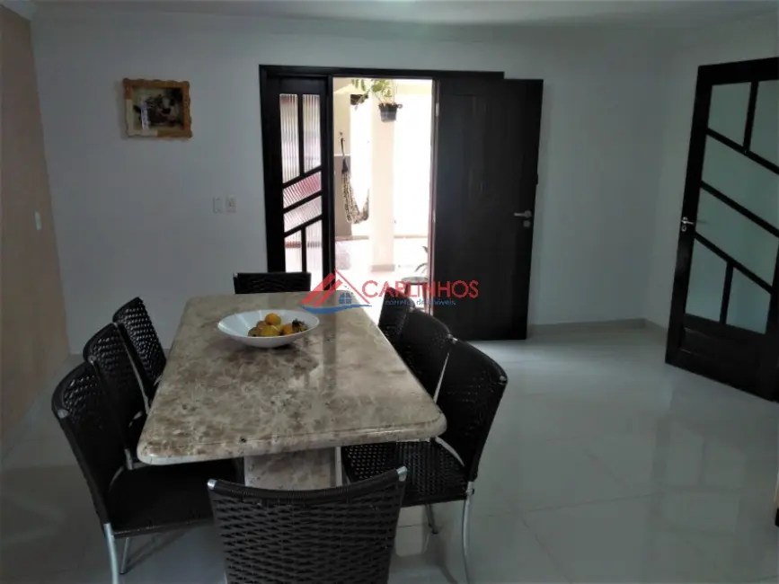Foto 9 de Casa com 4 quartos à venda, 393m2 em Centro, Guaratuba - PR