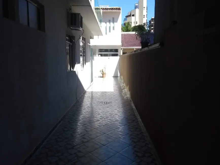 Foto 4 de Apartamento com 12 quartos à venda, 600m2 em Guaratuba - PR