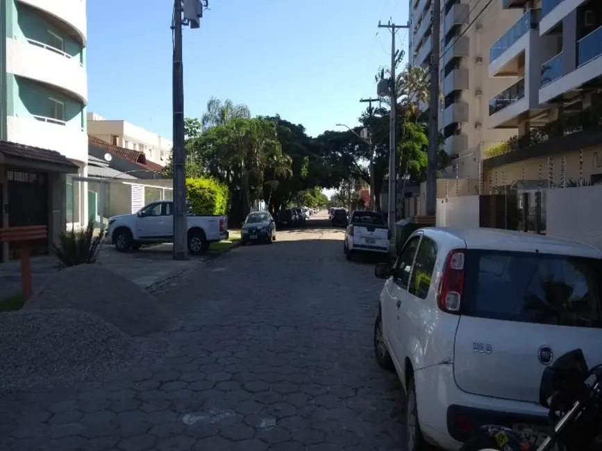 Foto 3 de Apartamento com 12 quartos à venda, 600m2 em Guaratuba - PR