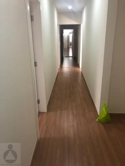 Foto 7 de Sala Comercial para alugar, 20m2 em Centro, Londrina - PR