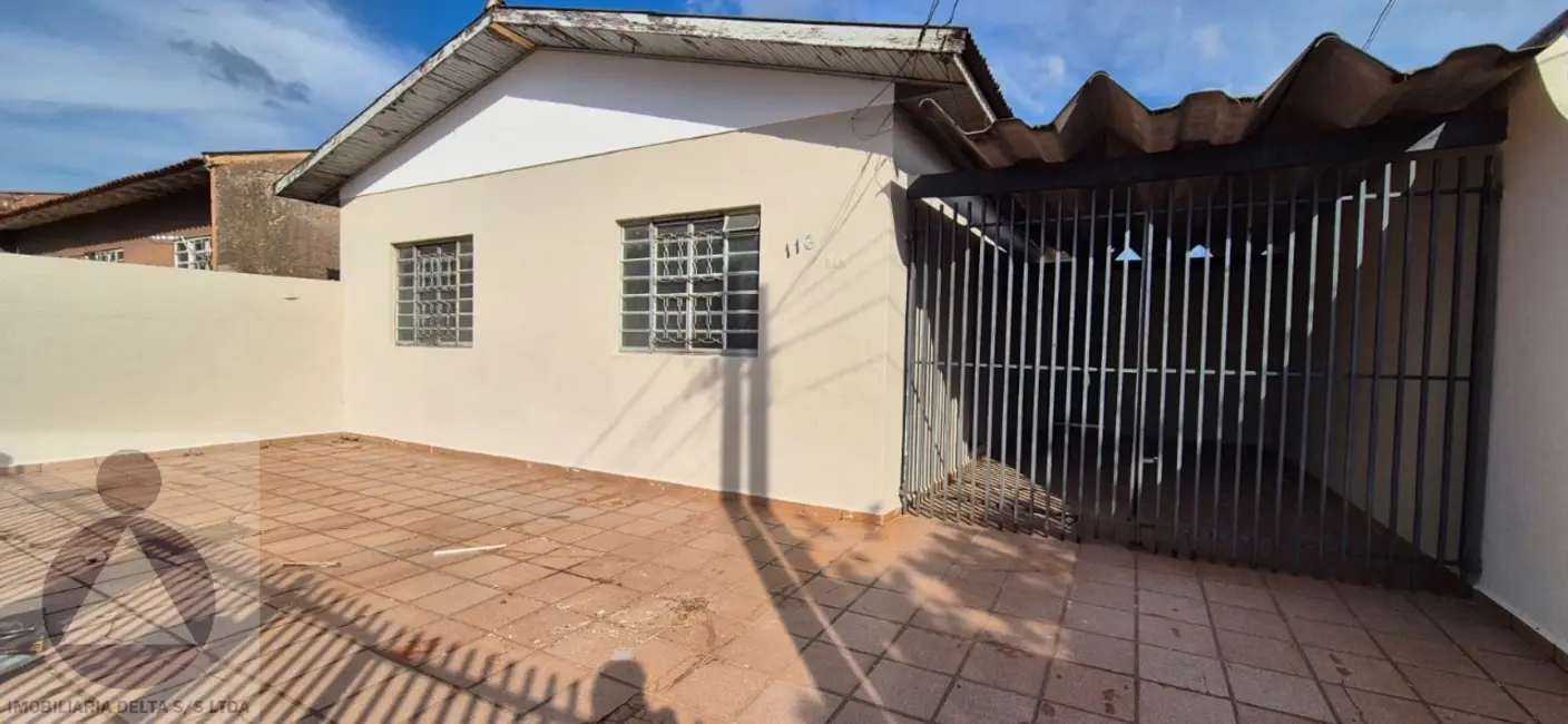 Foto 1 de Casa com 3 quartos para alugar, 70m2 em Londrina, PR