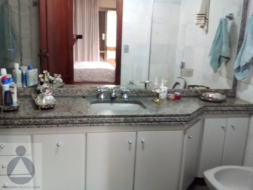 Apartamento com 4 quartos à venda, 198m2 em Centro, Londrina - PR - imagem 3 Foto 3 de Apartamento com 4 quartos à venda, 198m2 em Centro, Londrina - PR