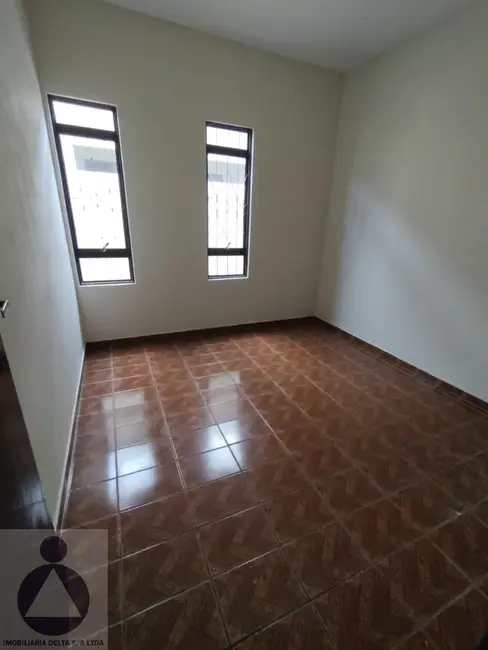 Casa com 2 quartos para alugar, 70m2 em Parque Residencial Joaquim Toledo Piza, Londrina - PR - imagem 7 Foto 7 de Casa com 2 quartos para alugar, 70m2 em Parque Residencial Joaquim Toledo Piza, Londrina - PR