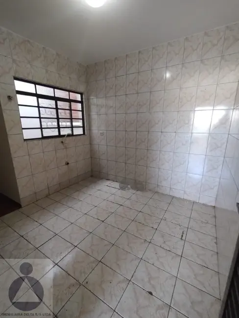Casa com 2 quartos para alugar, 70m2 em Parque Residencial Joaquim Toledo Piza, Londrina - PR - imagem 8 Foto 8 de Casa com 2 quartos para alugar, 70m2 em Parque Residencial Joaquim Toledo Piza, Londrina - PR
