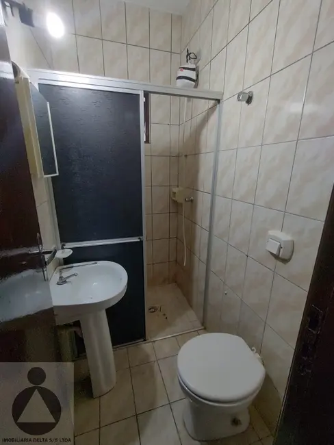 Casa com 2 quartos para alugar, 70m2 em Parque Residencial Joaquim Toledo Piza, Londrina - PR - imagem 6 Foto 6 de Casa com 2 quartos para alugar, 70m2 em Parque Residencial Joaquim Toledo Piza, Londrina - PR