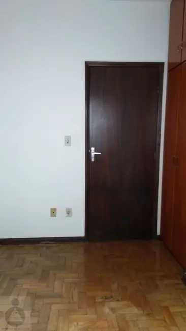 Foto 4 de Casa com 3 quartos à venda, 187m2 em Quebec, Londrina - PR