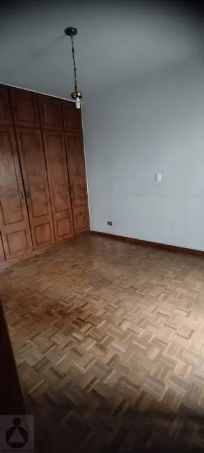 Casa com 3 quartos à venda, 123m2 em Centro, Londrina - PR - imagem 7 Foto 7 de Casa com 3 quartos à venda, 123m2 em Centro, Londrina - PR