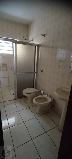 Casa com 3 quartos à venda, 123m2 em Centro, Londrina - PR - imagem 6 Foto 6 de Casa com 3 quartos à venda, 123m2 em Centro, Londrina - PR