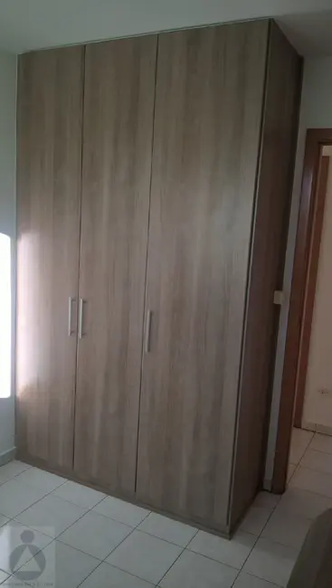 Apartamento com 2 quartos à venda, 65m2 em Centro, Londrina - PR - imagem 6 Foto 6 de Apartamento com 2 quartos à venda, 65m2 em Centro, Londrina - PR