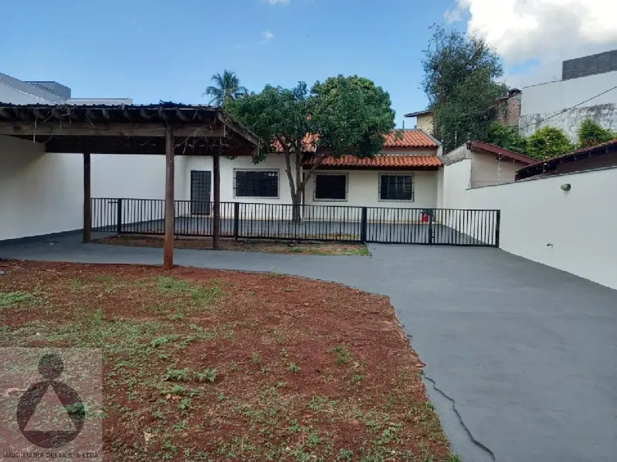 Foto 2 de Casa com 3 quartos para alugar, 140m2 em Dom Pedro, Londrina - PR