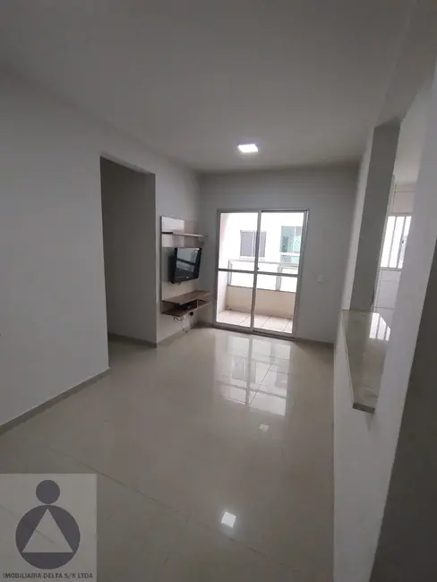 Foto 2 de Apartamento com 3 quartos para alugar, 50m2 em Nossa Senhora de Lourdes, Londrina - PR