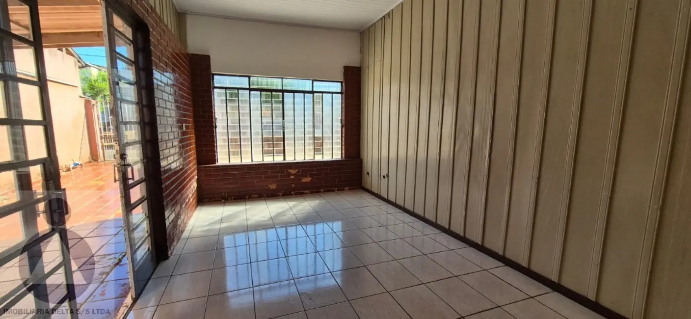 Foto 3 de Casa com 3 quartos para alugar, 90m2 em Ideal, Londrina - PR