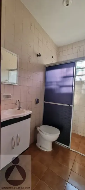 Foto 6 de Casa com 2 quartos à venda, 70m2 em Industrial, Londrina - PR