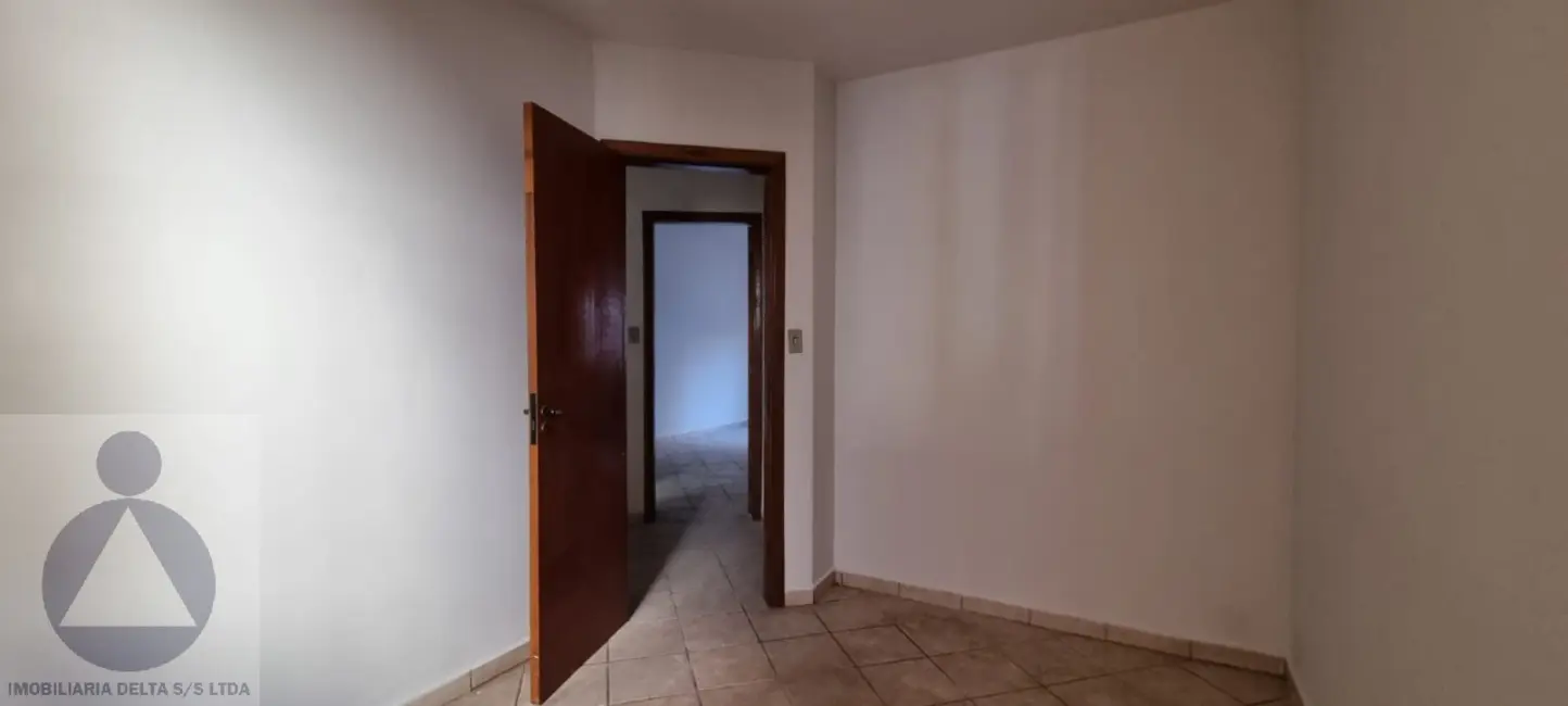 Foto 7 de Casa com 3 quartos para alugar, 100m2 em Jardim Império do Sol, Londrina - PR