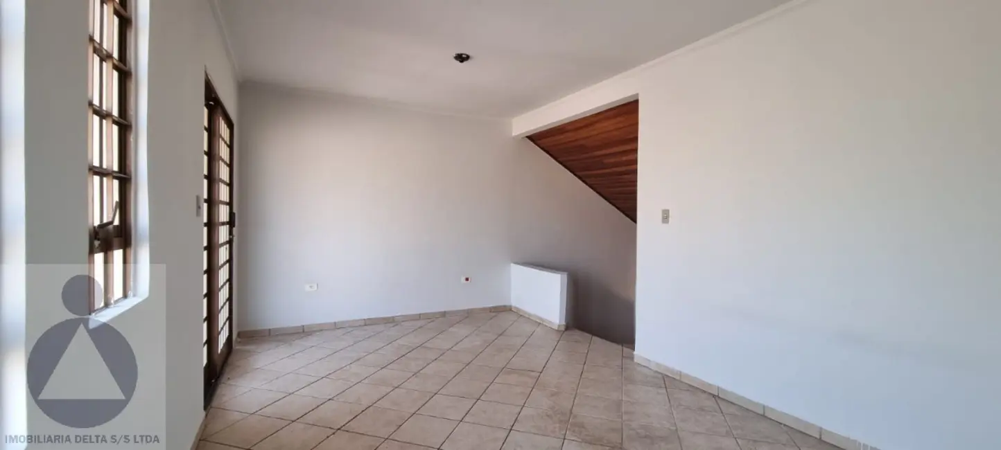 Foto 5 de Casa com 3 quartos para alugar, 100m2 em Jardim Império do Sol, Londrina - PR