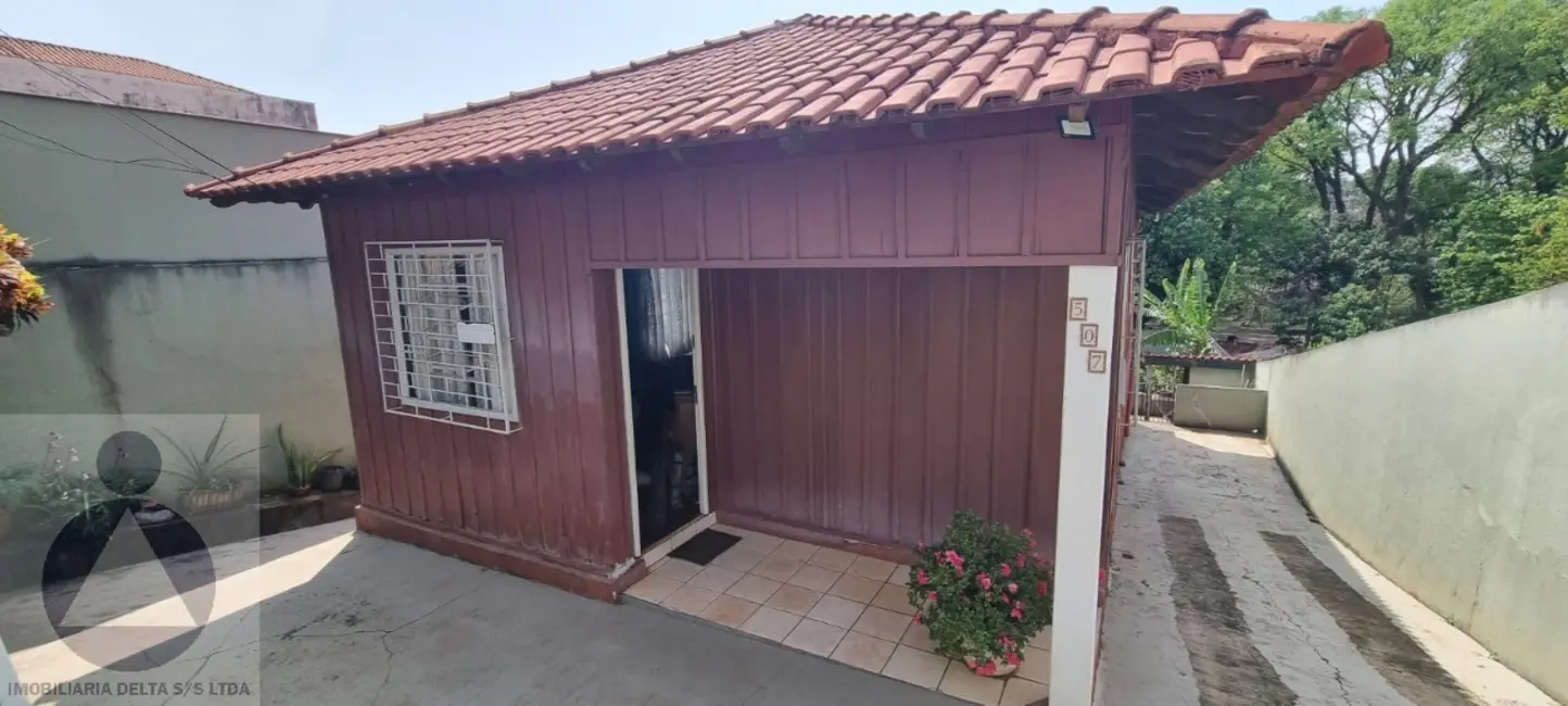 Foto 2 de Casa com 4 quartos à venda, 182m2 em Bela Vista, Londrina - PR