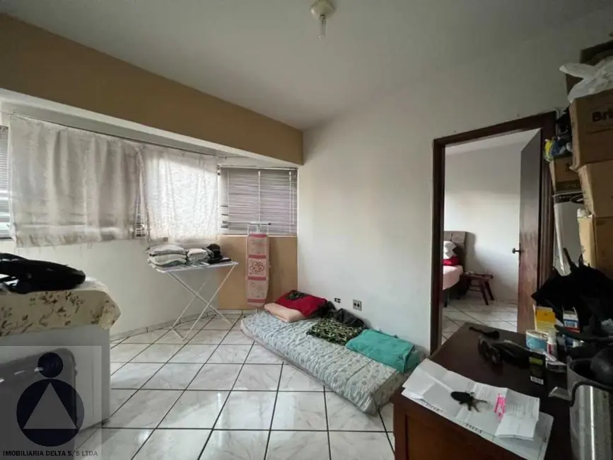 Apartamento com 1 quarto à venda, 36m2 em Centro, Londrina - PR - imagem 3 Foto 3 de Apartamento com 1 quarto à venda, 36m2 em Centro, Londrina - PR