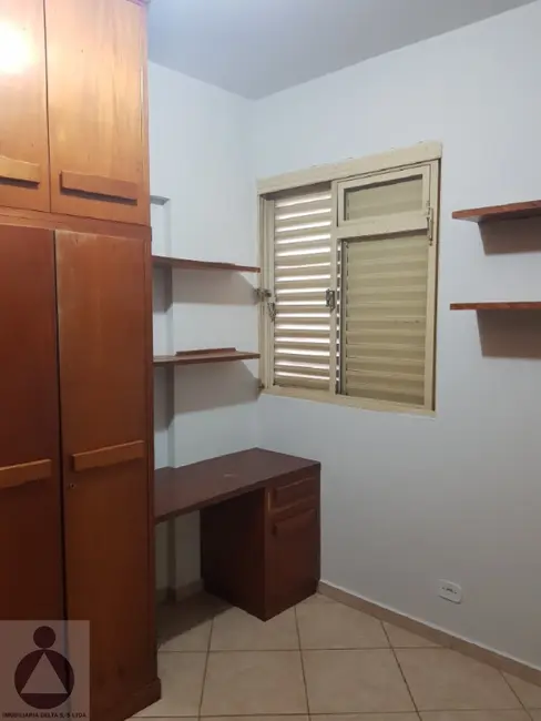 Apartamento com 2 quartos à venda, 60m2 em Centro, Londrina - PR - imagem 9 Foto 9 de Apartamento com 2 quartos à venda, 60m2 em Centro, Londrina - PR