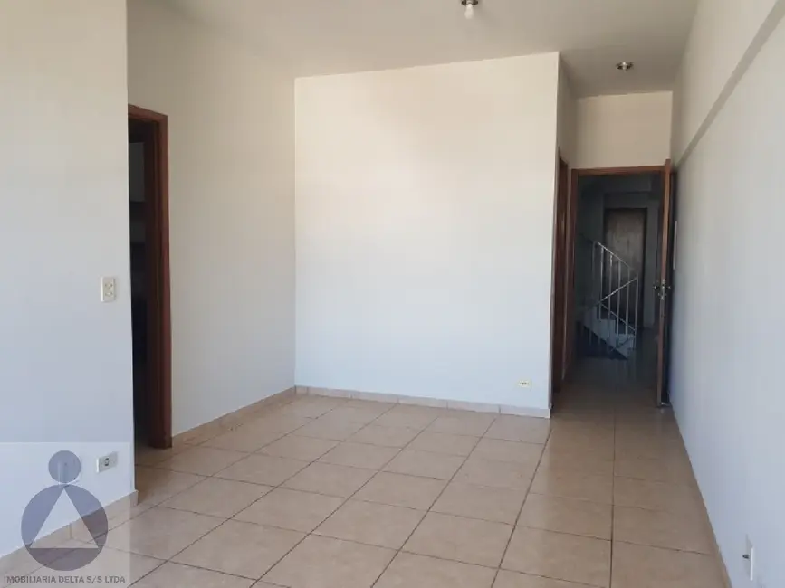 Apartamento com 2 quartos à venda, 60m2 em Centro, Londrina - PR - imagem 6 Foto 6 de Apartamento com 2 quartos à venda, 60m2 em Centro, Londrina - PR
