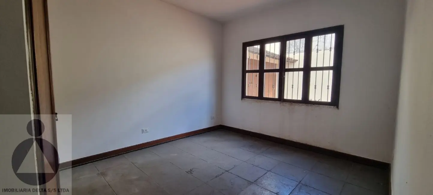 Foto 9 de Sala Comercial com 4 quartos para alugar, 250m2 em Shangri-lá, Londrina - PR