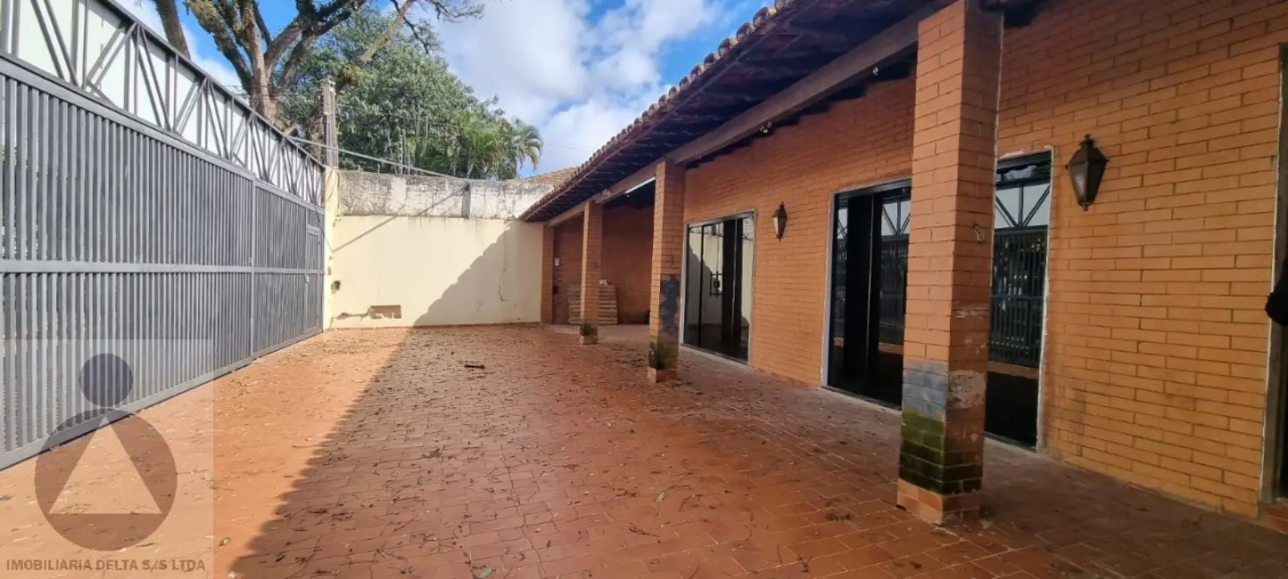 Foto 1 de Sala Comercial com 4 quartos para alugar, 250m2 em Shangri-lá, Londrina - PR