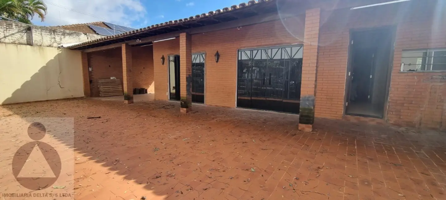 Foto 2 de Sala Comercial com 4 quartos para alugar, 250m2 em Shangri-lá, Londrina - PR