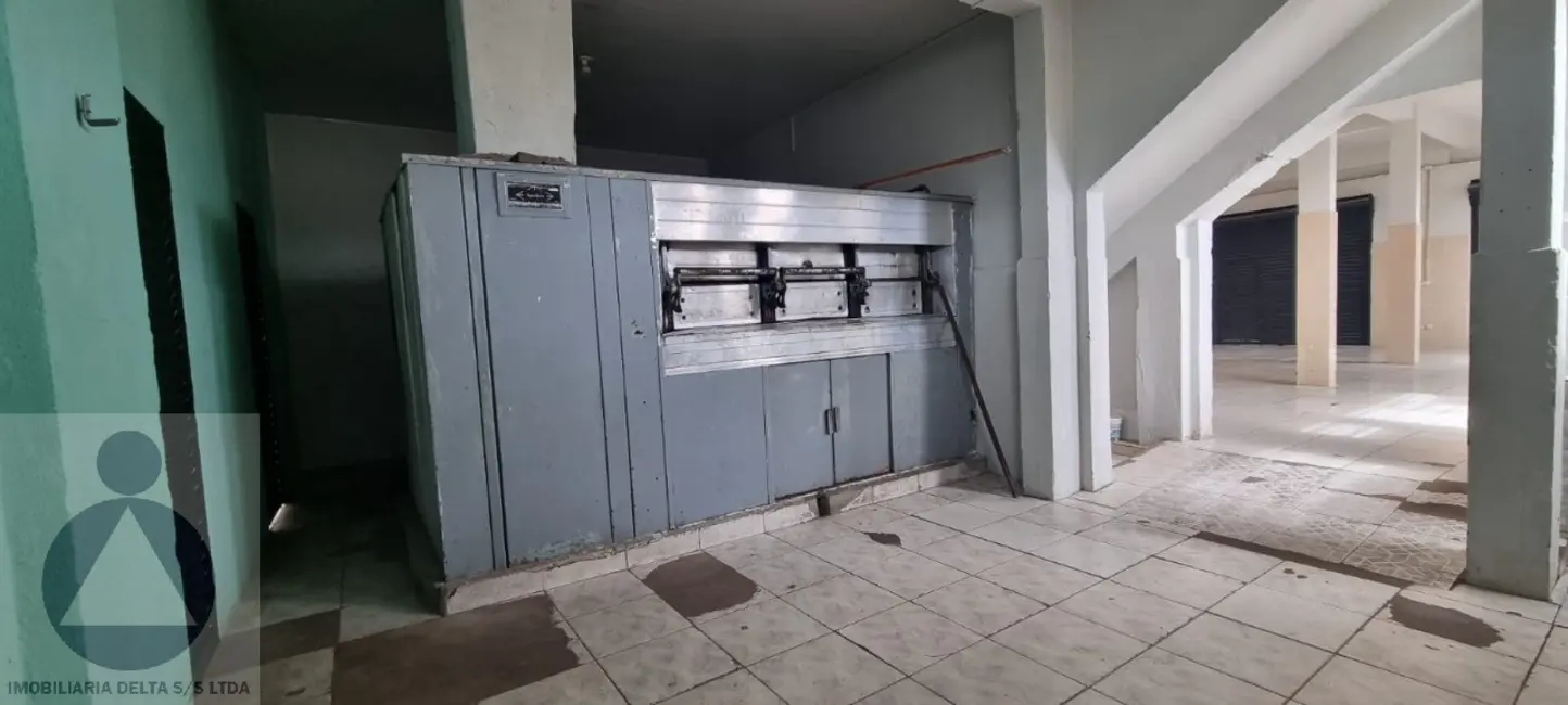 Foto 5 de Sala Comercial com 3 quartos para alugar, 300m2 em Waldemar Hauer, Londrina - PR