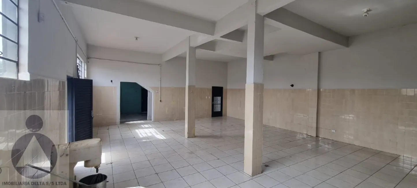 Foto 3 de Sala Comercial com 3 quartos para alugar, 300m2 em Waldemar Hauer, Londrina - PR