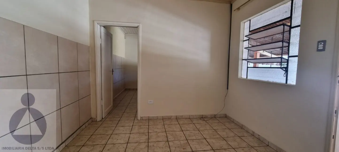 Casa com 1 quarto para alugar, 45m2 em Vila Brasil, Londrina - PR - imagem 5 Foto 5 de Casa com 1 quarto para alugar, 45m2 em Vila Brasil, Londrina - PR