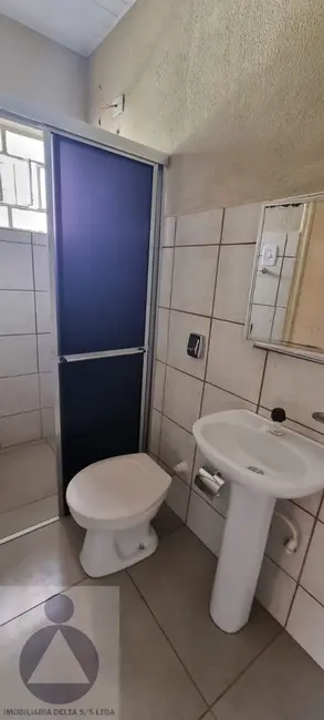 Casa com 1 quarto para alugar, 45m2 em Vila Brasil, Londrina - PR - imagem 7 Foto 7 de Casa com 1 quarto para alugar, 45m2 em Vila Brasil, Londrina - PR
